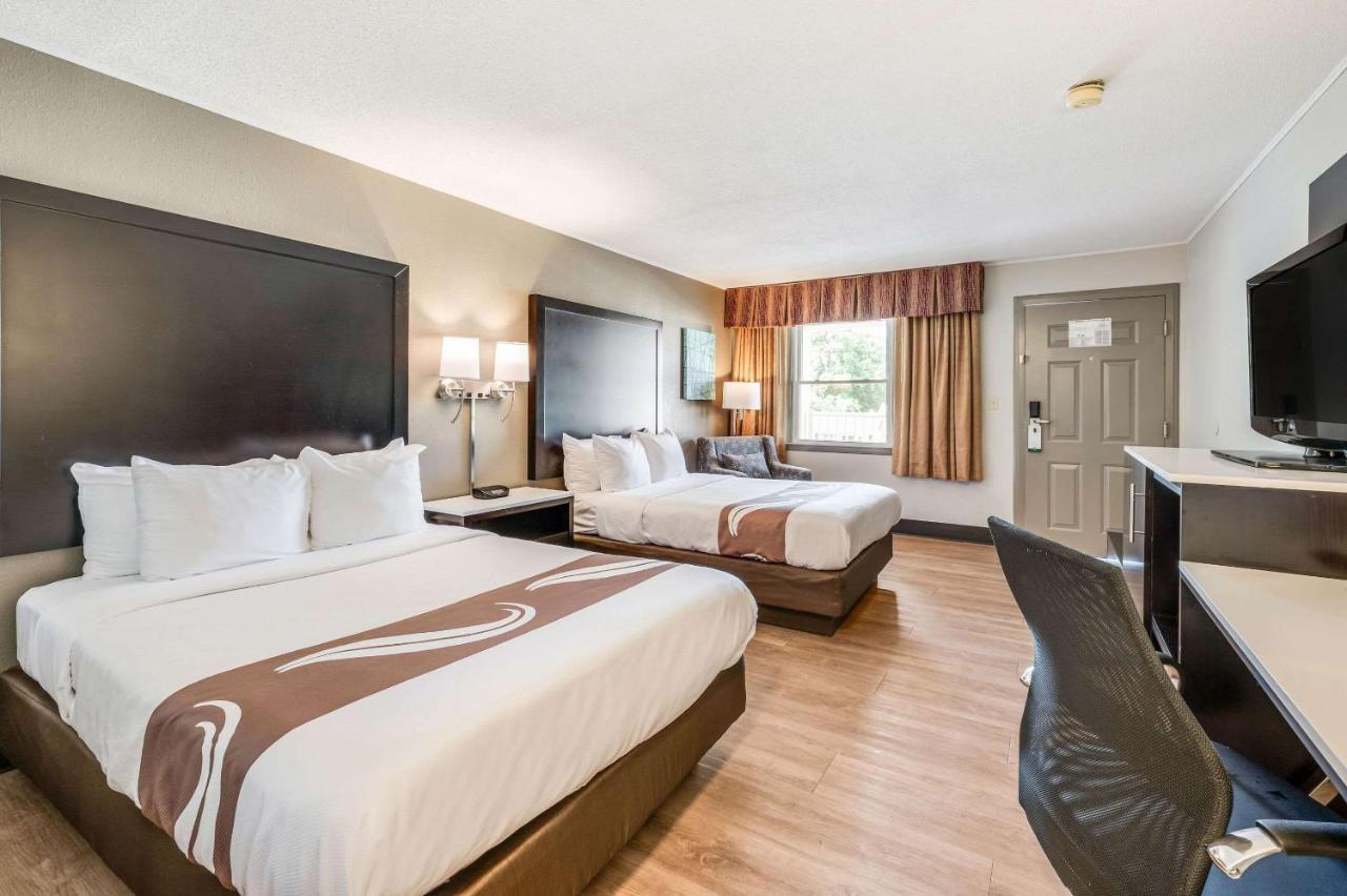Quality Inn بكبسي المظهر الخارجي الصورة