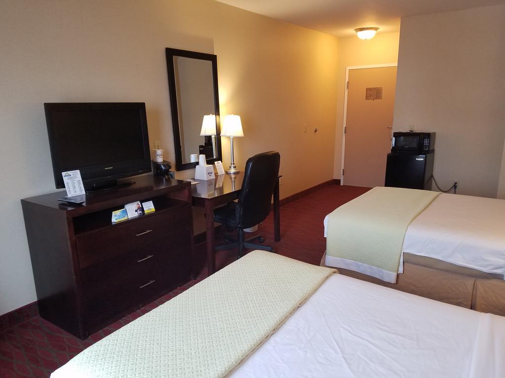 Quality Inn بكبسي المظهر الخارجي الصورة