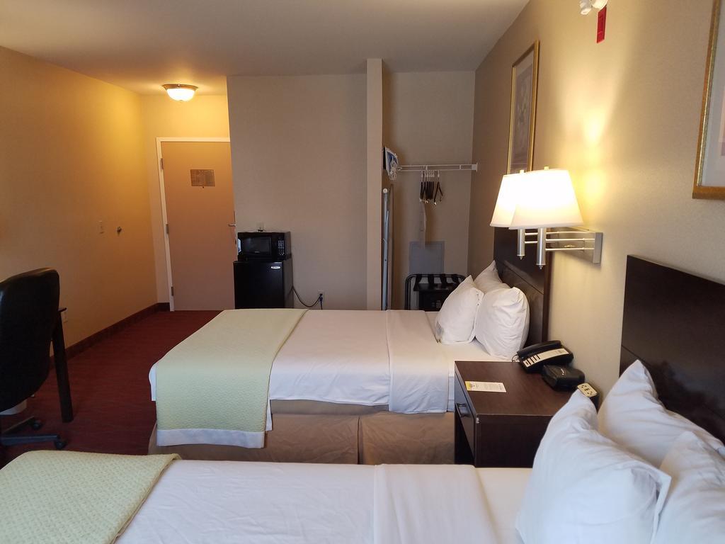 Quality Inn بكبسي المظهر الخارجي الصورة