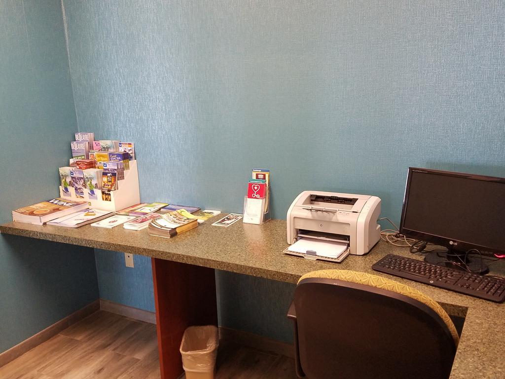 Quality Inn بكبسي المظهر الخارجي الصورة